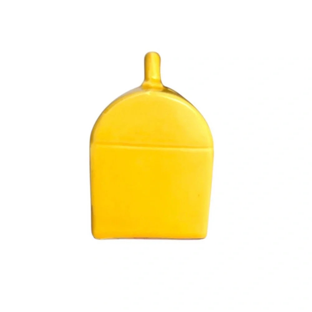 Vintage Sanrio Hello Kitty Yellow Lunchbox Shaped Mini Coin Bank 1976